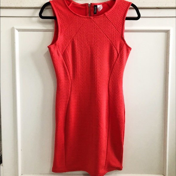 H&M Coral Form Fitting Dress - Picture 1 of 3